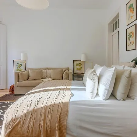 Plum Guide - The Elemental Apartment Lisbon